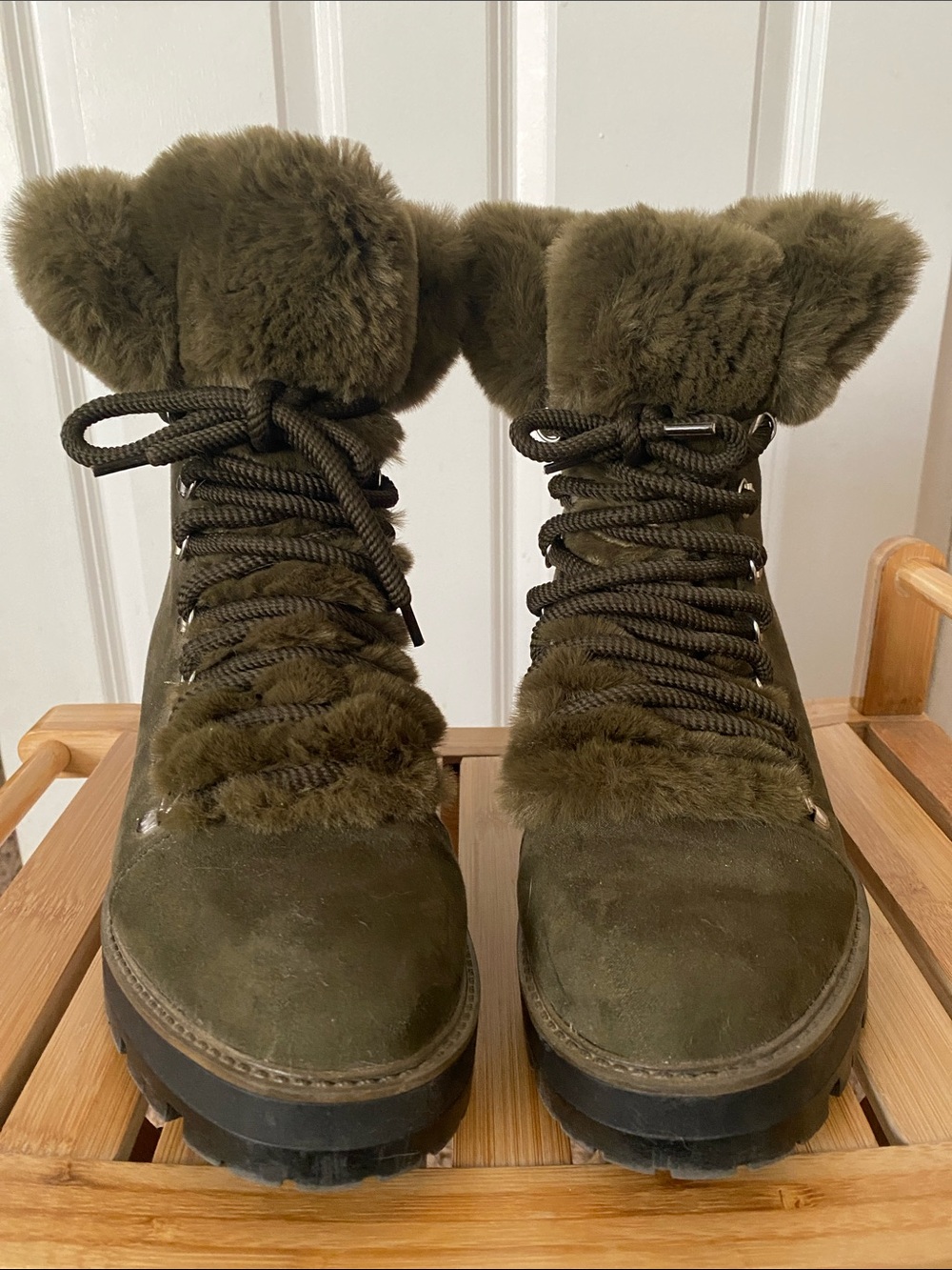 Esprit Kinsley Olive Green Faux Fur Chunky Boots Size 10